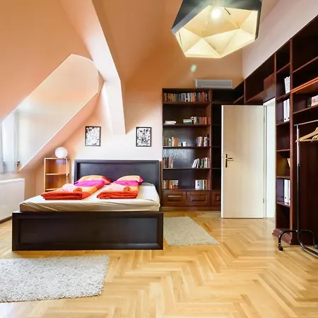 View To The Roofs Luxury With 2 Bedrooms Daire *