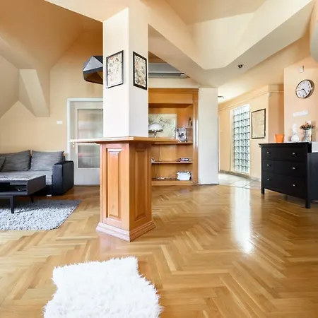 View To The Roofs Luxury With 2 Bedrooms Budapeşte
