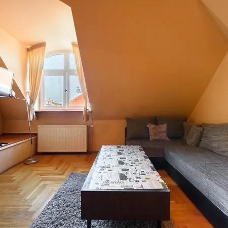 View To The Roofs Luxury With 2 Bedrooms Budapeşte