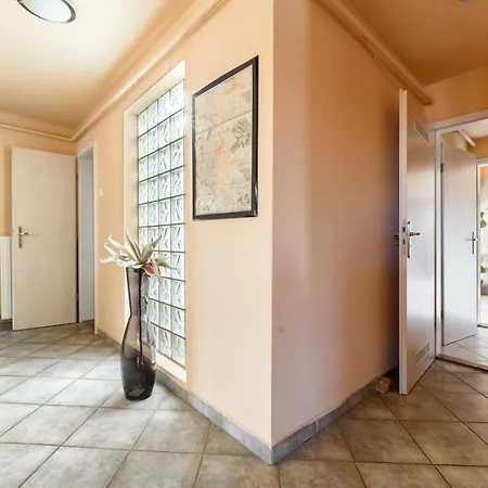 Daire View To The Roofs Luxury With 2 Bedrooms
