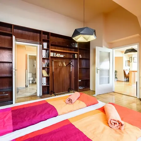 View To The Roofs Luxury With 2 Bedrooms Daire *