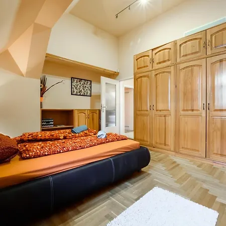 Daire View To The Roofs Luxury With 2 Bedrooms