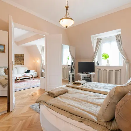 Appartement View To The Roofs Luxury With 2 Bedrooms *