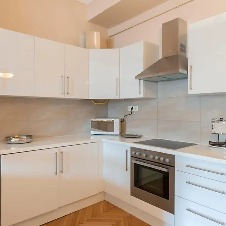 View To The Roofs Luxury With 2 Bedrooms Daire