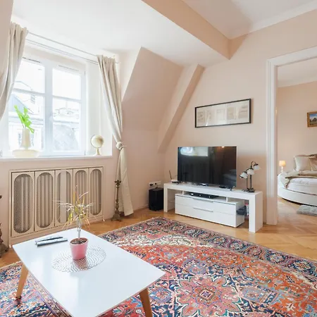 Daire View To The Roofs Luxury With 2 Bedrooms