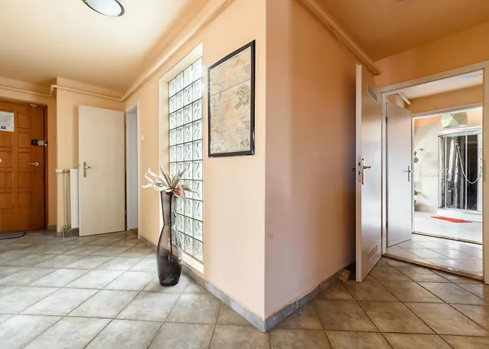 דירה View To The Roofs Luxury With 2 Bedrooms