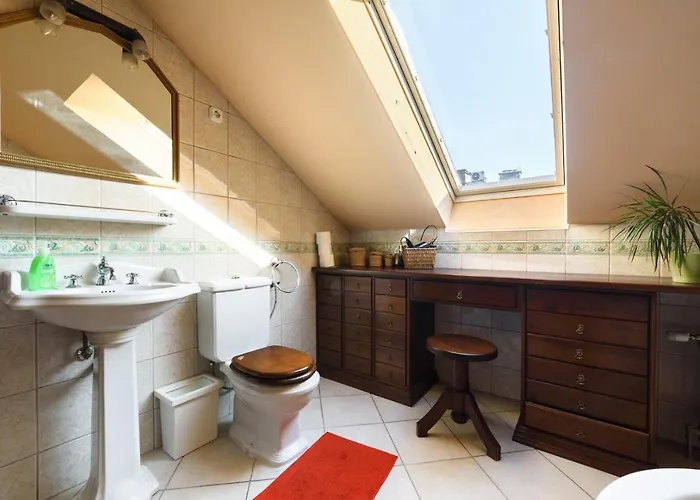 View To The Roofs Luxury With 2 Bedrooms דירה בודפשט