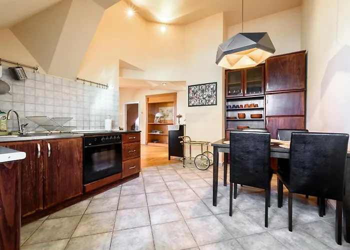 View To The Roofs Luxury With 2 Bedrooms Apartman