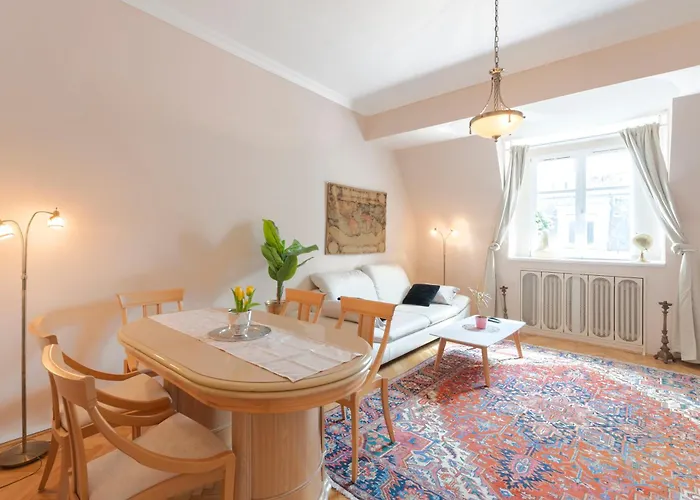 דירה View To The Roofs Luxury With 2 Bedrooms בודפשט