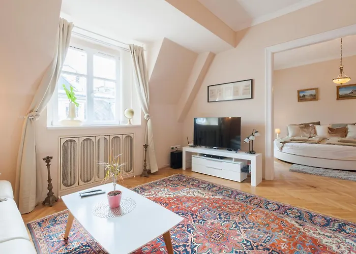דירה View To The Roofs Luxury With 2 Bedrooms