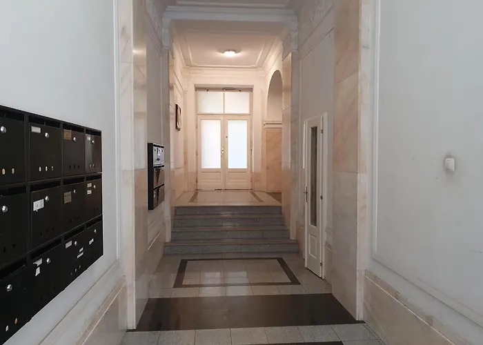 View To The Roofs Luxury With 2 Bedrooms בודפשט