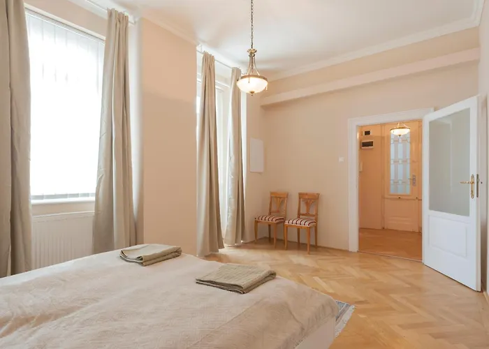 View To The Roofs Luxury With 2 Bedrooms